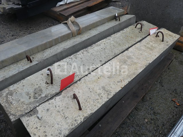 4 betonnen lateien - afbeelding 1 van  3