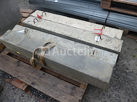 4 betonnen lateien - afbeelding 2 van  3