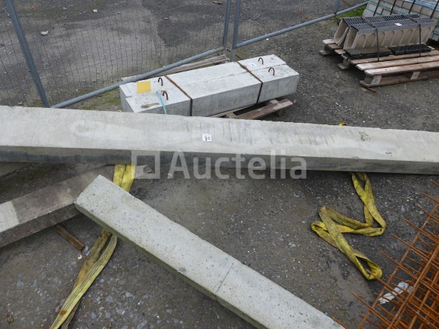 4 betonnen lateien - afbeelding 4 van  4