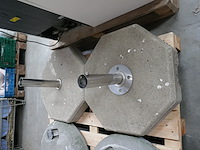 4 betonnen parasolvoeten - afbeelding 2 van  4
