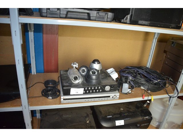 4 bewakingscamera, 2 recorders - afbeelding 1 van  5