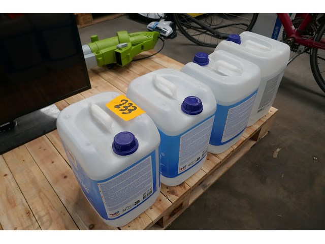 4 bidons ad blue 10l - afbeelding 2 van  3