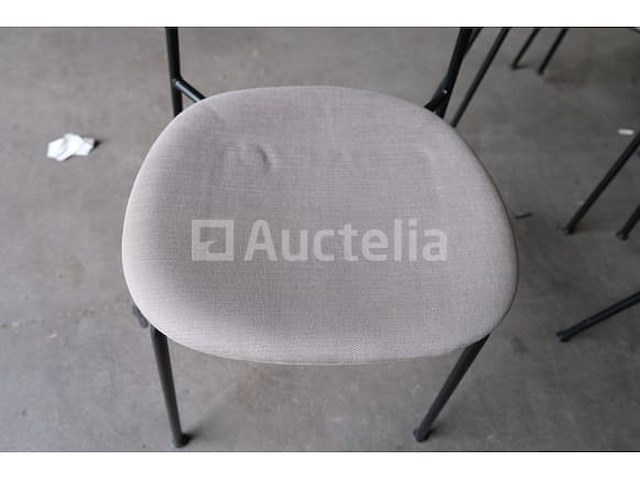 4 bijpassende stoelen menu - afbeelding 6 van  6
