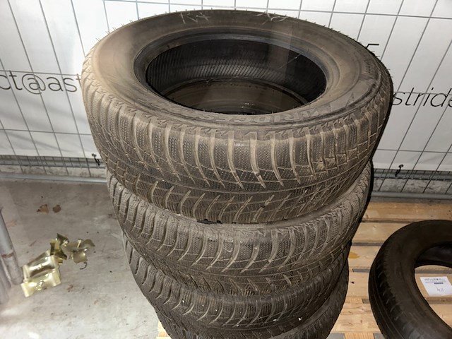4 bridgestone banden - afbeelding 1 van  6