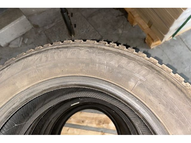 4 bridgestone banden - afbeelding 4 van  6