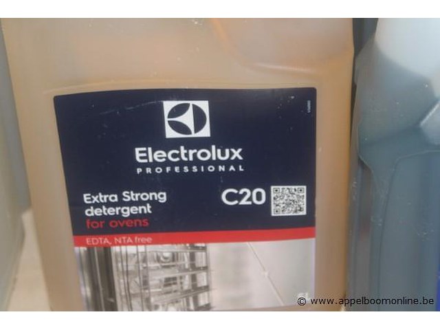 4 bussen schoonmaakmiddel - afbeelding 1 van  3