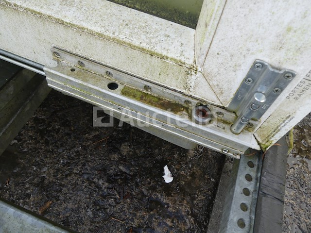 4 chassis en deur - afbeelding 1 van  9