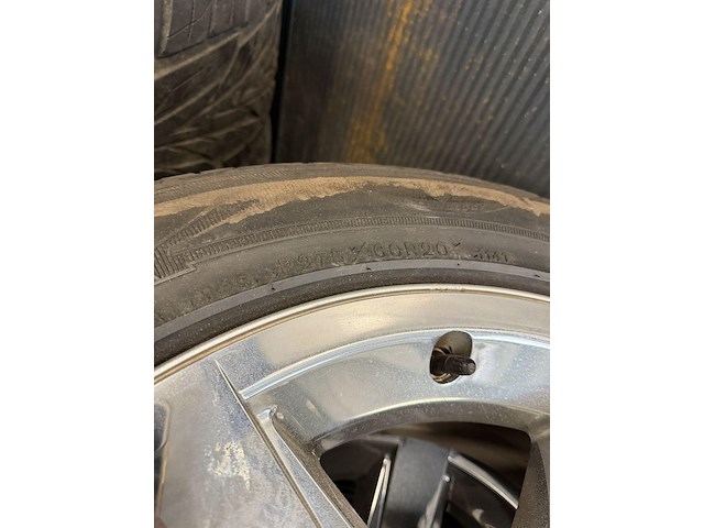 4 complete banden dodge ram - afbeelding 3 van  3
