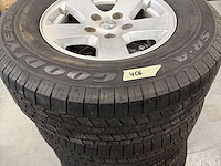 4 complete banden dodge ram - afbeelding 1 van  3