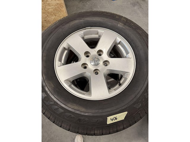 4 complete banden dodge ram - afbeelding 2 van  3