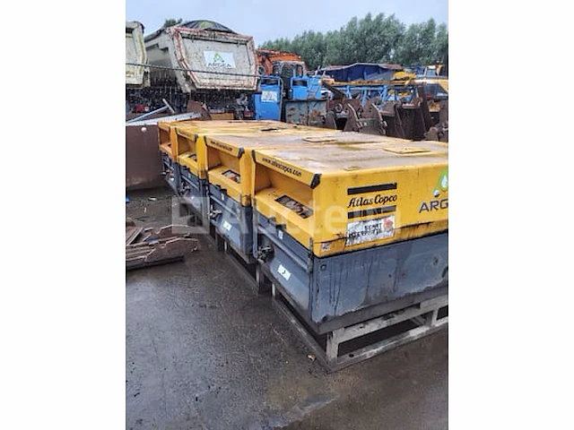 4 compresseurs - atlas copco - xas47 - afbeelding 2 van  7