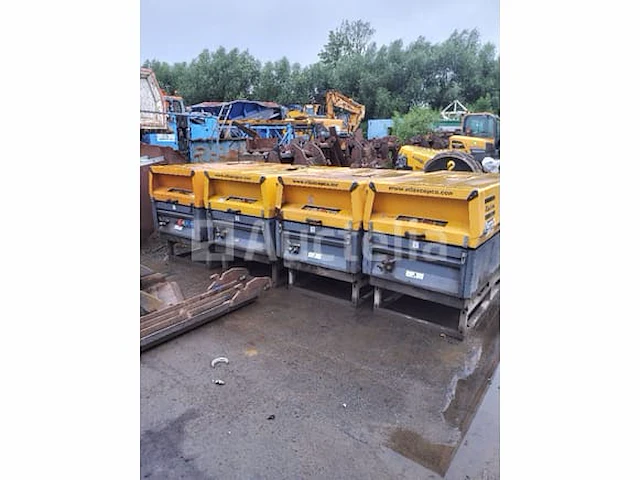 4 compresseurs - atlas copco - xas47 - afbeelding 3 van  7
