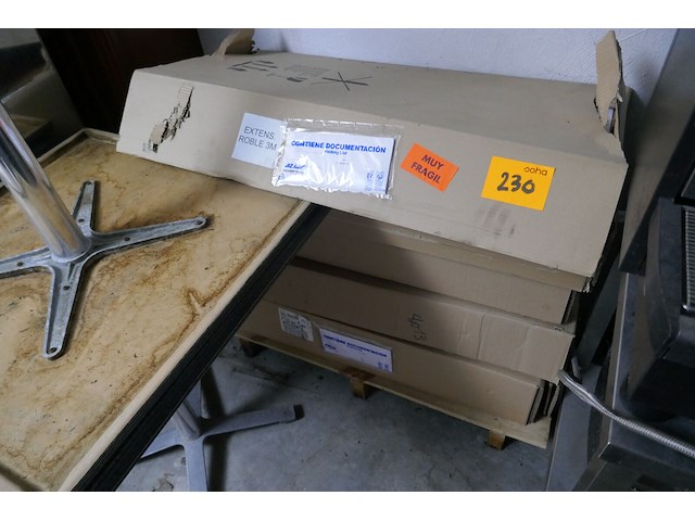 4 consoles ( nog in verpakking ) - afbeelding 1 van  4