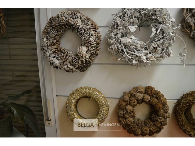 4 decoratiekransen - afbeelding 1 van  5