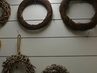 4 decoratiekransen - afbeelding 1 van  7