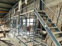 4-delig mobiel werkplatform - afbeelding 1 van  5