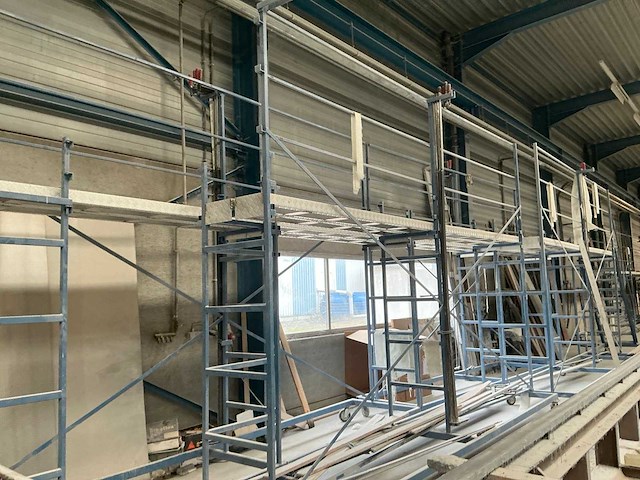 4-delig mobiel werkplatform - afbeelding 4 van  5