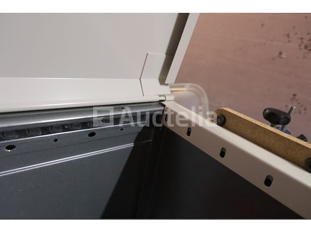 4-deurs kastrek - afbeelding 9 van  9