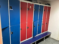 4-deurs lockerkast (8x) - afbeelding 1 van  6