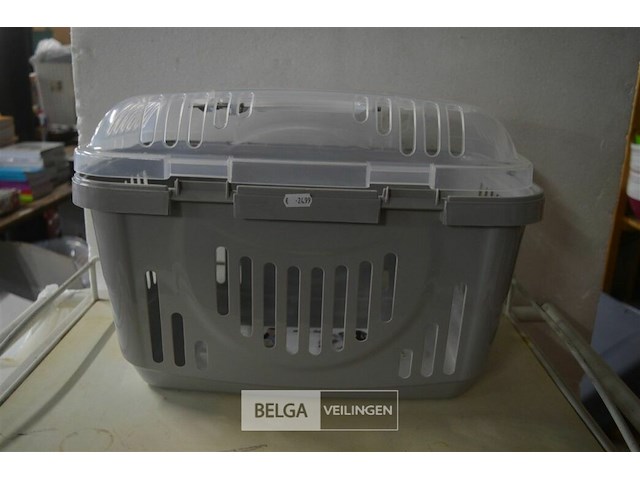 4 dierenmandjes max 8 kg - afbeelding 1 van  2