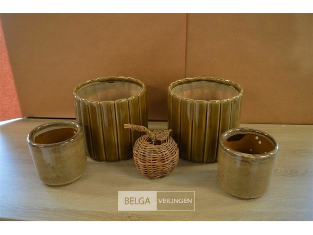 4 div bloempotten - afbeelding 1 van  3