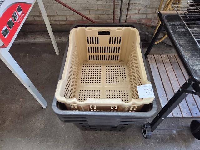 4 div kunststof broodmanden - afbeelding 1 van  5