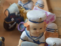 4 div retro beeldjes - afbeelding 2 van  3