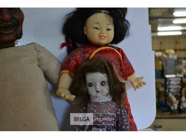 4 div. soorten poppen - afbeelding 4 van  5