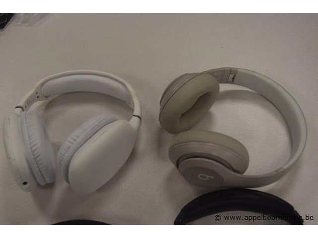 4 div wireless headphones, zonder kabels, werking niet gekend - afbeelding 2 van  4
