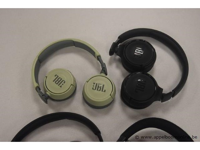 4 div wireless headphones, zonder kabels, werking niet gekend - afbeelding 2 van  3