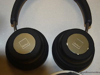 4 div wireless headphones, zonder kabels, werking niet gekend - afbeelding 3 van  4