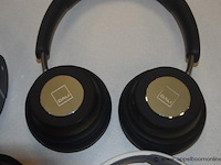 4 div wireless headphones, zonder kabels, werking niet gekend - afbeelding 4 van  4