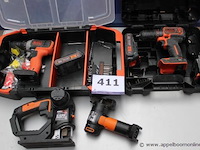4 diverse accu handgereedschappen 2x worx, 2x black & decker, werking niet gekend - afbeelding 1 van  4
