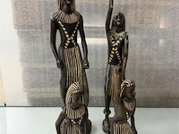 4 diverse houten beeldjes - afbeelding 1 van  1