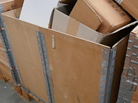 4 diverse houten palletboxen met inhoud - afbeelding 5 van  5