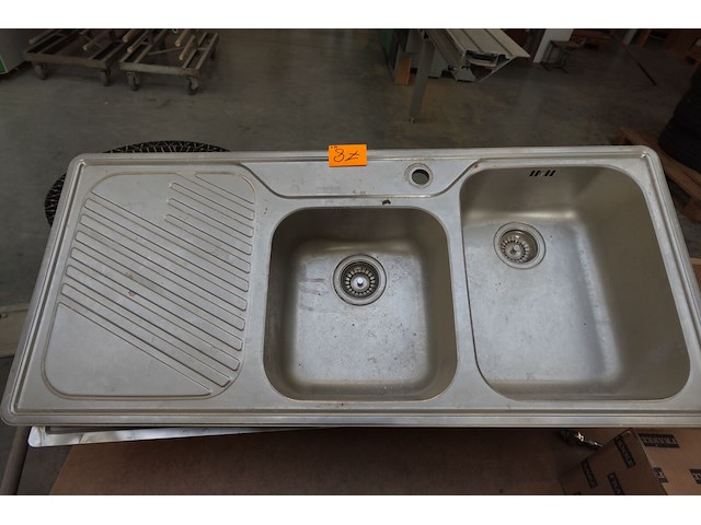 4 diverse inox spoelbakken + onderbouwspoelbak - afbeelding 2 van  6