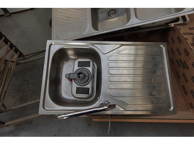 4 diverse inox spoelbakken + onderbouwspoelbak - afbeelding 3 van  6