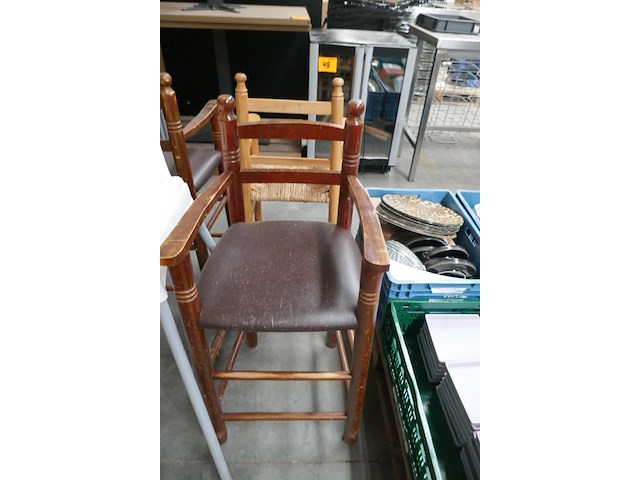 4 diverse kinderstoelen - afbeelding 3 van  5