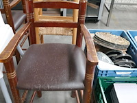 4 diverse kinderstoelen - afbeelding 3 van  5