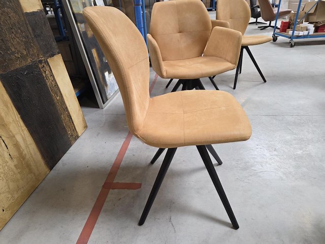 4 diverse lederen eetkamerstoelen mats mobitec - afbeelding 3 van  16