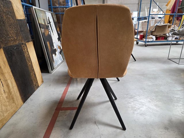 4 diverse lederen eetkamerstoelen mats mobitec - afbeelding 5 van  16