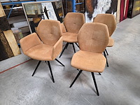 4 diverse lederen eetkamerstoelen mats mobitec - afbeelding 1 van  16