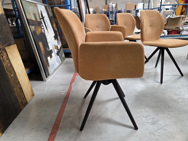 4 diverse lederen eetkamerstoelen mats mobitec - afbeelding 11 van  16