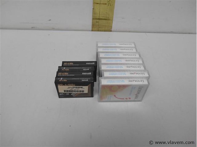 4 diverse oude taplezers inck enkele taps - afbeelding 2 van  2