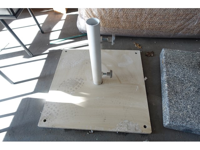 4 diverse parasolvoeten - afbeelding 5 van  5