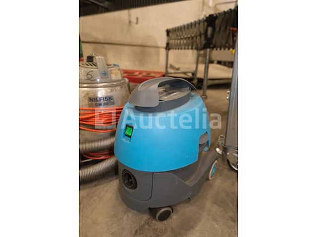 4 diverse stofzuigers - afbeelding 7 van  12