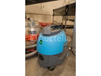 4 diverse stofzuigers - afbeelding 7 van  12