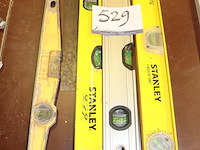 4 diverse waterpassen plus winkelhaak - afbeelding 1 van  1