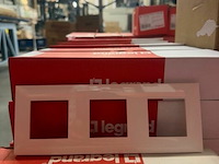 4 dozen afdekplaatsjes - afbeelding 1 van  1