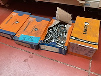 4 dozen ankerbouten - afbeelding 1 van  4